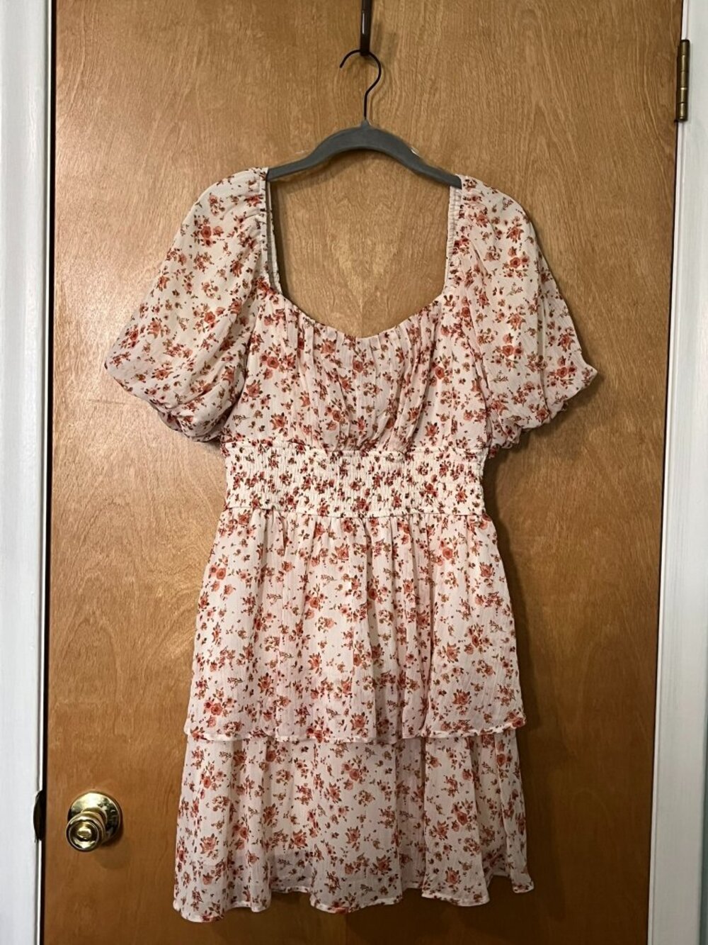 Trixxi Tiered Mini Size L Floral Dress in White & Orange w/ Bubble Short Sleeves